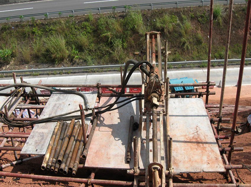 壤塘地基好坏直接影响建筑稳定性，如何选择专业的地基注浆加固公司？ 